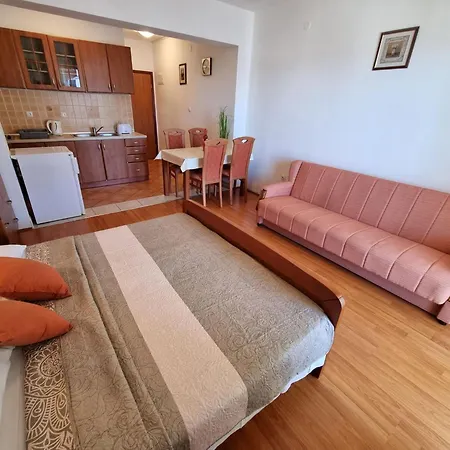 Studio-wohnung In By Interhome Crikvenica