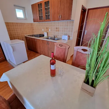 Studio-wohnung In By Interhome Apartman Crikvenica