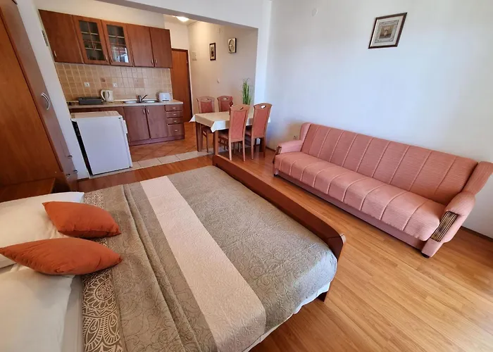 Studio-wohnung In By Interhome Crikvenica